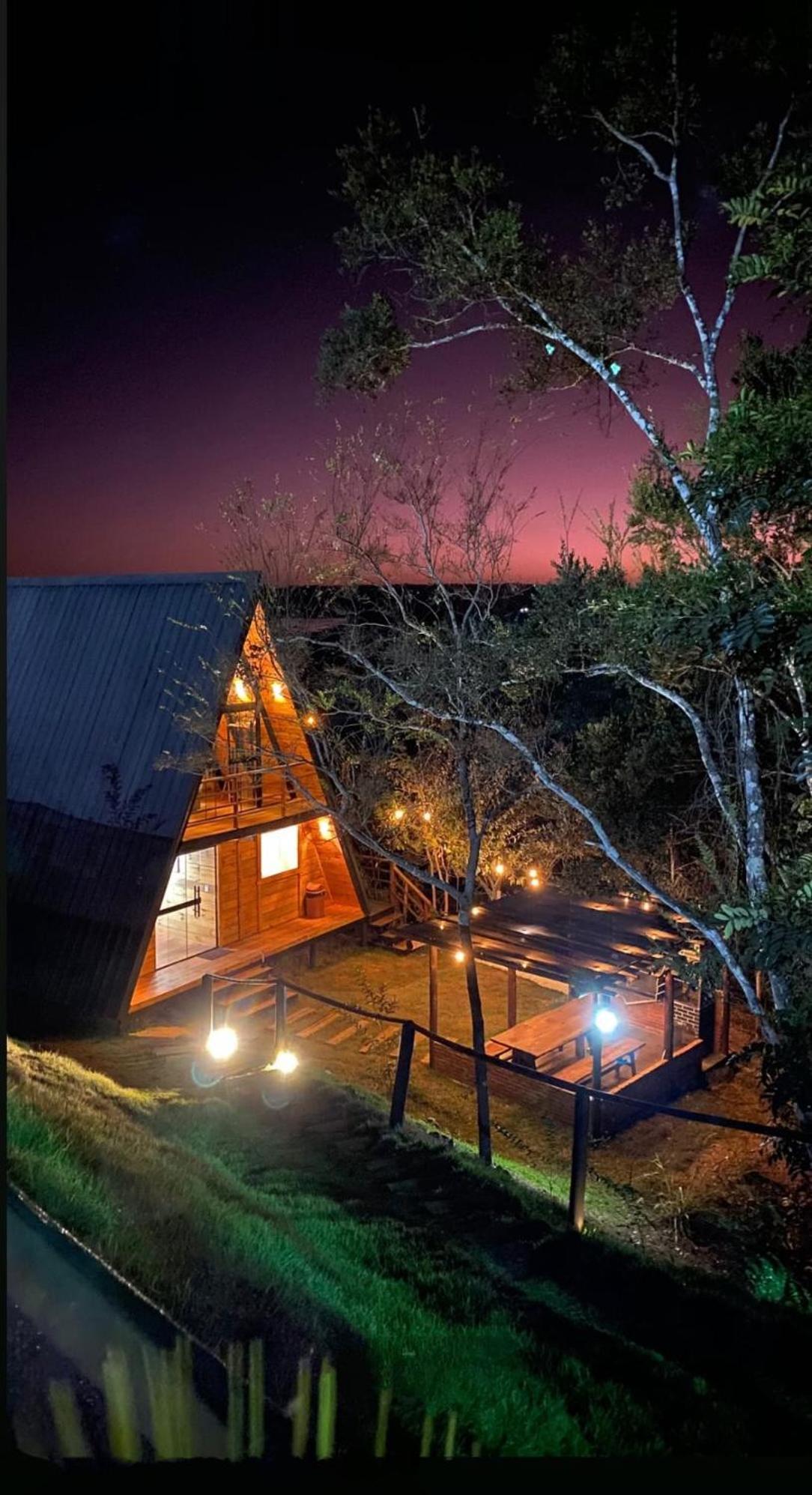 Chale Recanto - Ofuro, Banheira, Vista, Cachoeira E Lago Alexania Exterior foto